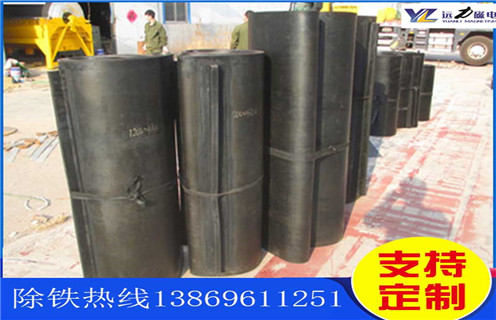 皮帶除鐵器，天津皮帶除鐵器工作視頻_天津皮帶除鐵器工作視頻跑偏原因及如何調(diào)_刮板價(jià)格