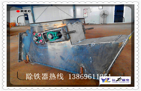 管道自動(dòng)永磁除鐵器，重慶管道式自動(dòng)永磁除鐵器價(jià)格_遠(yuǎn)力重慶管道式自動(dòng)永磁除鐵器12000高斯_可定制工作原理_安裝示意圖