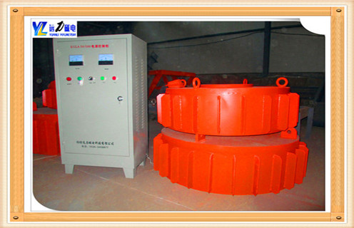 盤式電磁除鐵器安裝后是什么效果,盤式電磁除鐵器在元旦期間客戶定了兩臺除鐵器,我們加班加點,完全按照客戶要求定做,型號RCDB盤式除鐵器和型號RCDD帶式除鐵器趕在過年之前生產(chǎn)完畢,在元旦過后奔赴前線使用,為客戶保駕護航! 這兩臺設(shè)備是百分百按照客戶的現(xiàn)場情況和要求定制的,每臺設(shè)備在生產(chǎn)之前都做過充分的實驗,以保證設(shè)備可以滿足客戶的現(xiàn)場需求.在制作過程中,也是精益求精,力爭做到完美.